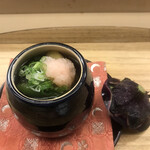 赤坂 菊乃井 - 昼懐石１３３１０円。賀茂茄子揚げ出し。器も可愛らしいですね(^｡^)。海老つみれが良いアクセントで、賀茂茄子とお出汁の相性を、さらに高めています（╹◡╹）（╹◡╹）