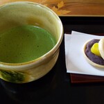 茶寮かだん（KADAN） - 抹茶とお菓子(この日は栗最中)のセット！
