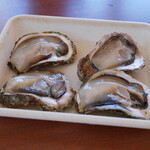 魚売り処　新鮮家 - 岩牡蠣