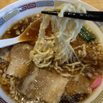 竹田の中華そば こっとん - ちぢれ麺、ストレートの細麺でも良いかな( ´∀｀)