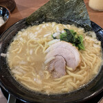 横浜家系ラーメン 鶴乃家 - 