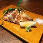 新宿うな鐵 - 白焼き半身