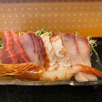 九絵 - なめろう付き九絵定食2200円