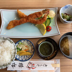 樽海 - エビフライ定食