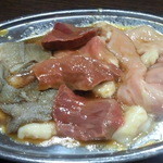 ホルモン 徳いち - ホルモン盛り合わせ480円