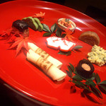 沖縄懐石 赤坂潭亭 - 東道盆の全体像