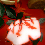 沖縄懐石 赤坂潭亭 - 東道盆の1品、花イカ