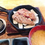 豚ステーキ専門店 かっちゃん - 豚ステーキ1300円