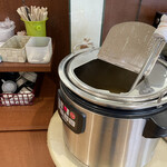 Yuto Ri Kohi Ten - サラダにスープはセルフサービス！