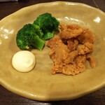 金町製麺 - 鶏皮の唐揚げ