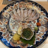 対馬のどぐろとイカ活き造り 博多 魚蔵 都ホテル店 - 