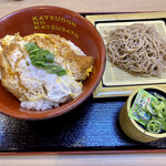 Katsu Sato - かつ丼＋ざるそば
                        ９１３円