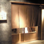 蕎麦ひら井 - 全くもって根拠なしですが、小林一茶さんが出てきそうな玄関