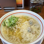 ラーメン東雲亭 - ワンタン麺