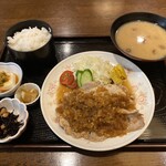 Izakaya Sennin - 生姜焼き定食