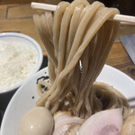 松戸中華そば 富田食堂 - 麺