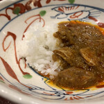 中華寝台 - このチキンカレー、最高！！甘く旨く辛くスパイシーがバランス良く。クセになります。