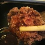 ミート矢澤 - 肉汁たっぷり赤身も甘いハンバーグ