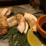 てしごとや - 松茸焼き