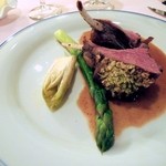 ポン・ヌフ - ニュージーランド産仔羊のロースト　ガーリックマスタード風味　後ろ側から