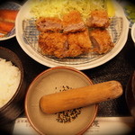 高尾 煉瓦屋 - 霧島特撰ヒレかつ御膳 200g　霧島高原豚の最上級のヒレを使っております。 ビタミンB1の宝庫。柔らかさと甘み、コクの深さは絶品です。
