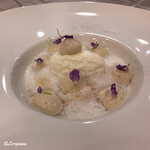 プチレストラン ブーケ・ド・フランス - 白桃とｺｺﾅｯﾂのｸﾗｰｽ ｺｰﾋｰのｴｽﾌﾟｰﾏ