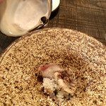 余市SAGRA - パかっと開けると