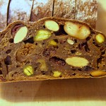 シニフィアン シニフィエ 世田谷本店 - パン・オ・ヴァン断面