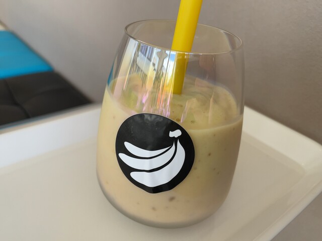 坂の上のバナナシェイク 高知店 - 高知橋/ジューススタンド | 食べログ