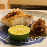 道人 - 6.【鉢肴】
      愛媛：白甘鯛塩焼き