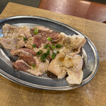 Oosaka Yakiniku Horumon Futago - 