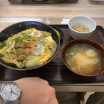 Marumi Shokudou - R3年8月・今日はカツ丼＠600円。ボリゥム多し！^^