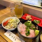Sushi Katsupou Katsuura - かつうら丼とサラダ