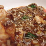 赤坂 四川飯店 - カリカリかけるのもまた楽しい（もっとかけてもよかったな～）