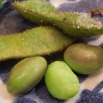 中華酒膳 幸龍 - （2012/10月）「京都福知山産採れたて枝豆（むらさきずきん）」は大きな実でした。