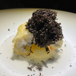 隼 - pairing～オーストラリア産黒トリュフと東京湾の太刀魚のフリット、山梨県産桃　三種類の香りのペアリング