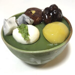 モーツァルト - 季節限定の後楽園。抹茶ムースの下はプリンがあります。器もちゃんとしたやつです。