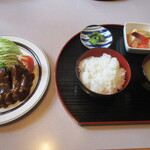 ビアレストラン・ミサワ - ハンバーグステーキ定食！