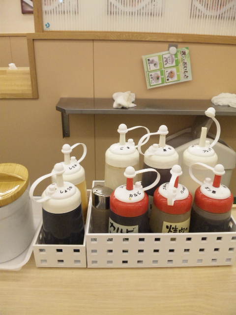 松屋さんは基本的に券売機を使っての注文方式 注文した商品でサラダがセットでついていた場合 盛り置きと By スズンキー 松屋 豊橋藤沢町店 愛知大学前 牛丼 食べログ