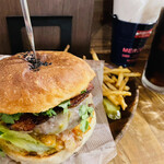 Jack37Burger - バリネスペッパージャックチーズバーガー＋・パクチー&アイスコーヒー