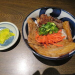 平和旭川本店 - 5種肉ぶた丼(ハーフ)