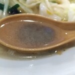中華料理 興隆 - ラーメンスープ