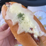 パン工房 ブルーミング - 料理写真:チリドック 180円