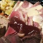 洋惣菜 亀洋 - 鴨胸肉のロースト