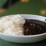 白石家 - イカ墨カレー