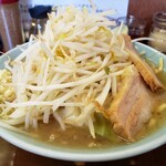 豚骨野菜ラーメン 700円