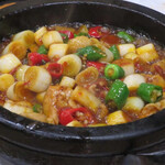 Stone pot chicken stew