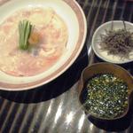 お料理 佐藤 - 河豚刺しと塩昆布とポン酢。