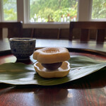 一吉 - 横から、ぺたんと押して食べました