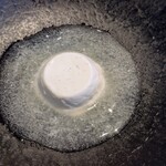 La Brianza - グレープフルーツを使ったパンナコッタ。パンナコッタの周りにグレープフルーツソーダなソース。暑い夏の日に涼しさ感じられるグレープフルーツのシュワシュワソースが待ってましたな感じの嬉しさ、気持ち上がるわ〜